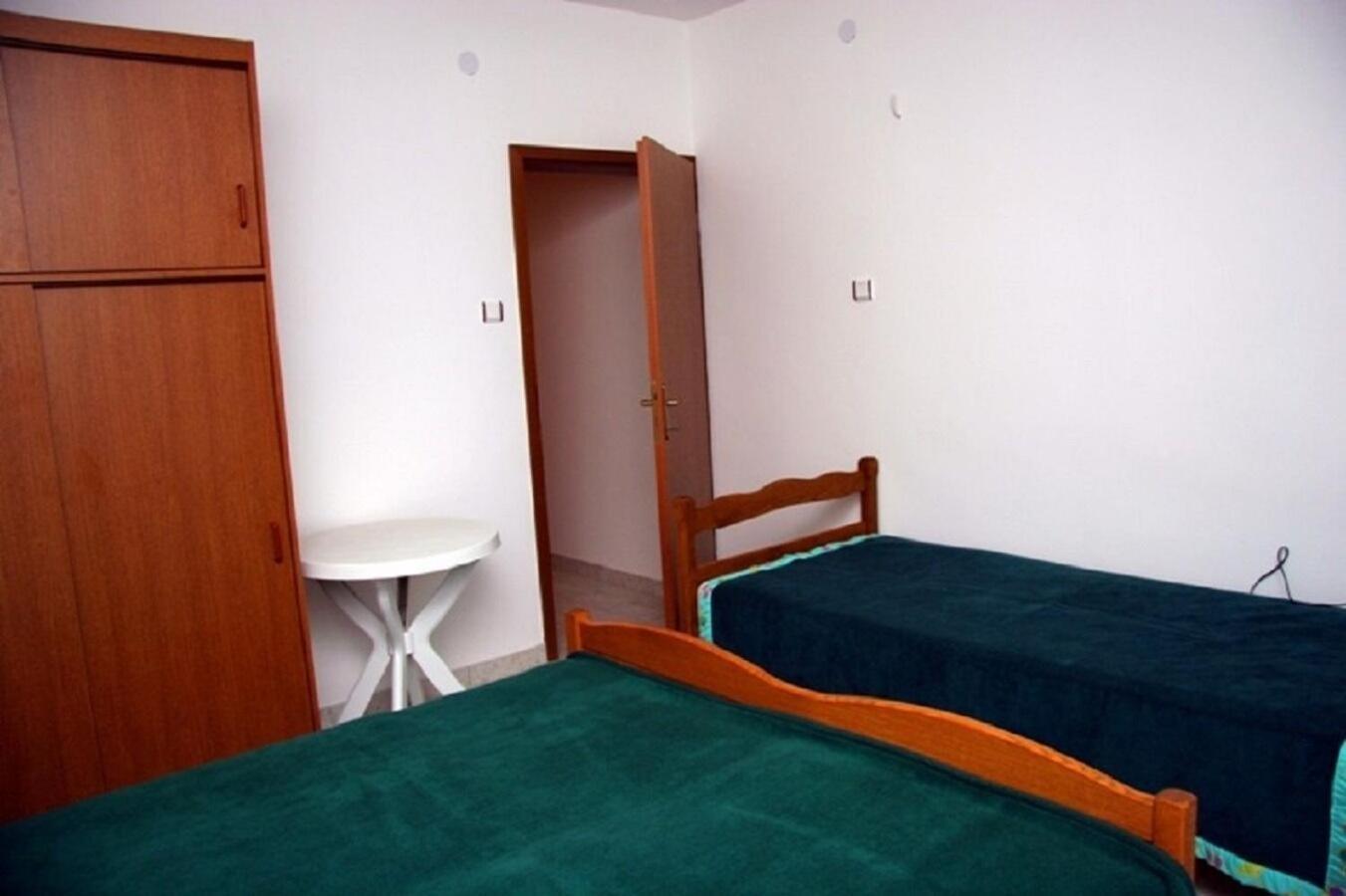 Apartments Demar Splitska Esterno foto