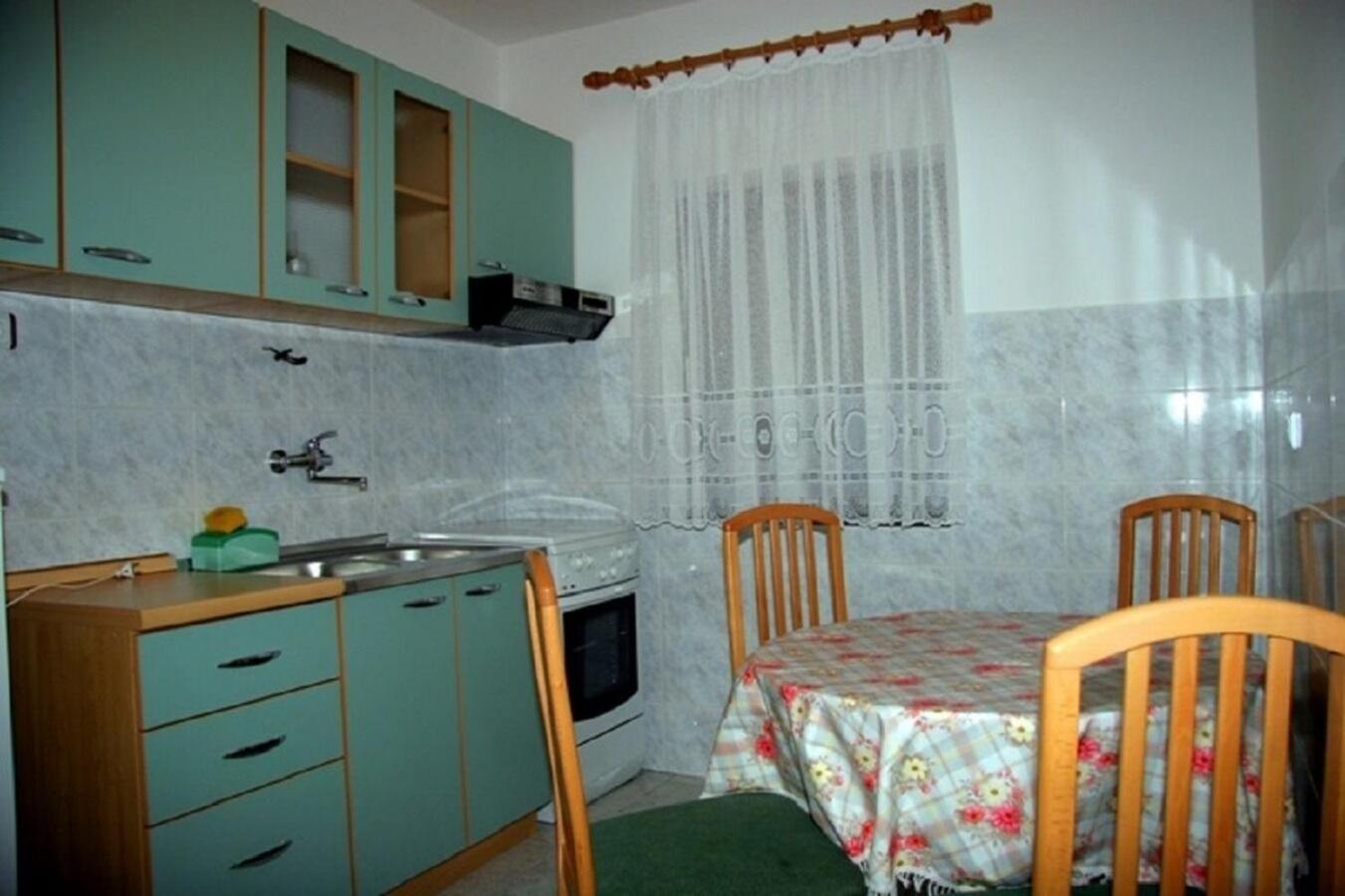 Apartments Demar Splitska Esterno foto